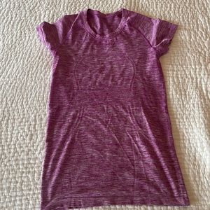 Lululemon t-shirt